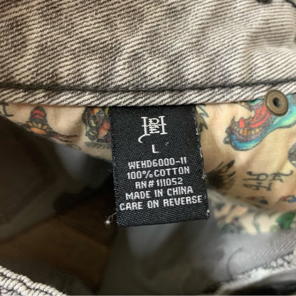 Ed Hardy grey wash Cross denim printed mini skirt L NWT - Picture 9 of 14